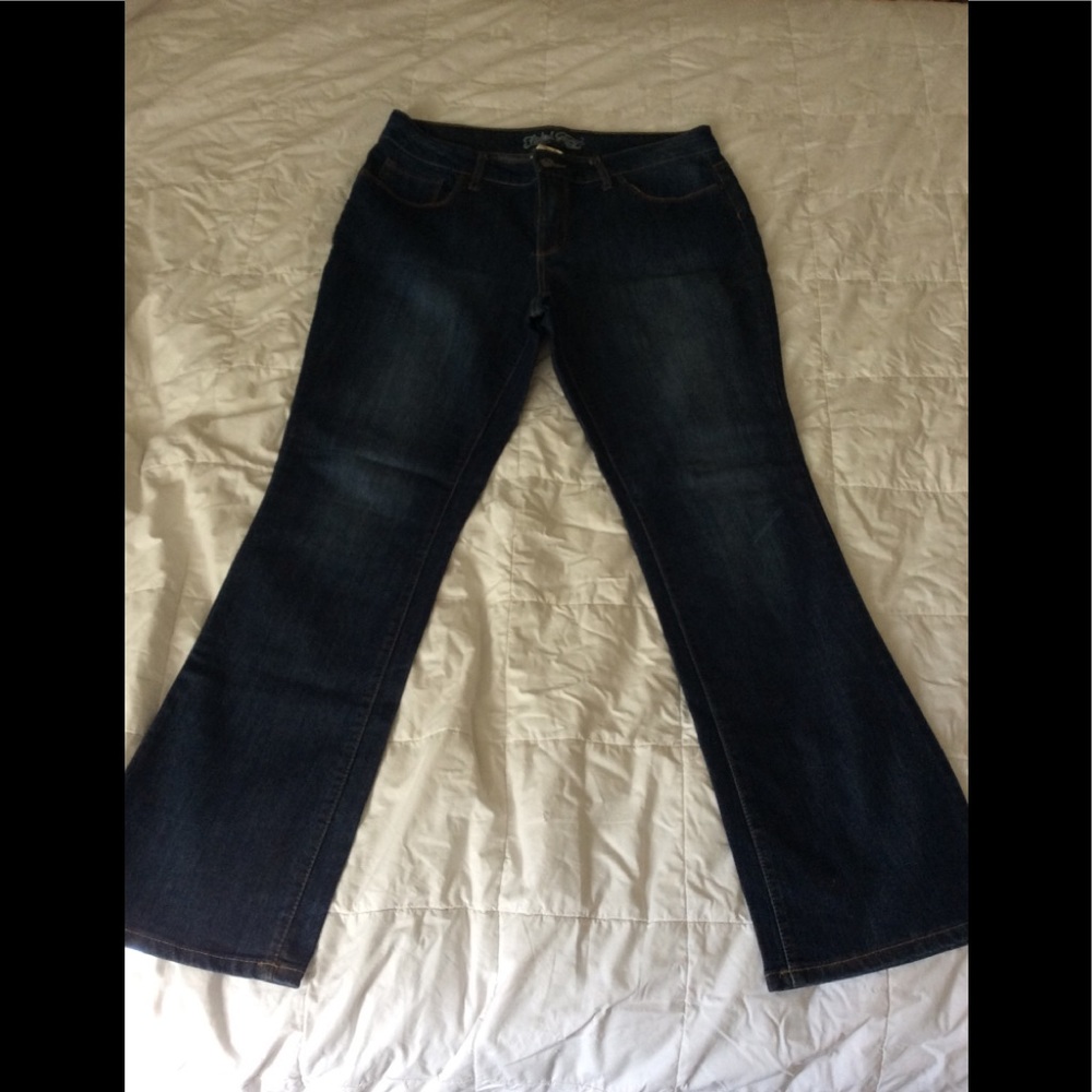 Size 14 jeans.  Boot cut